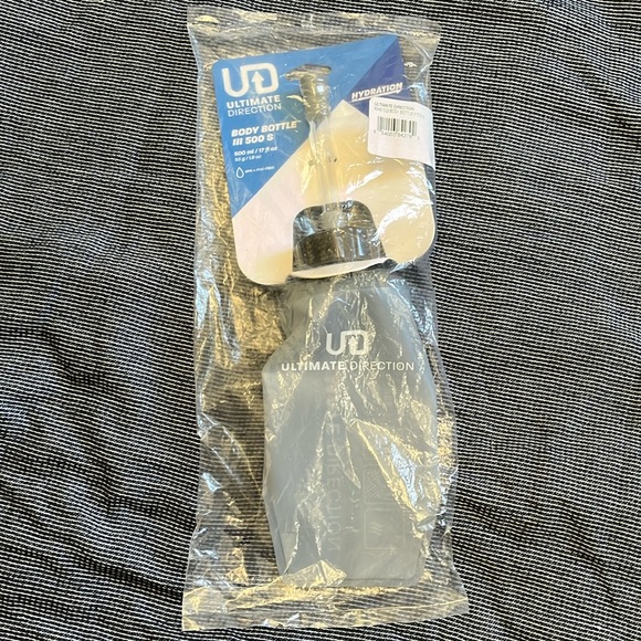 NWT Ultimate Direction Body Bottle III S - Picture 3 of 9